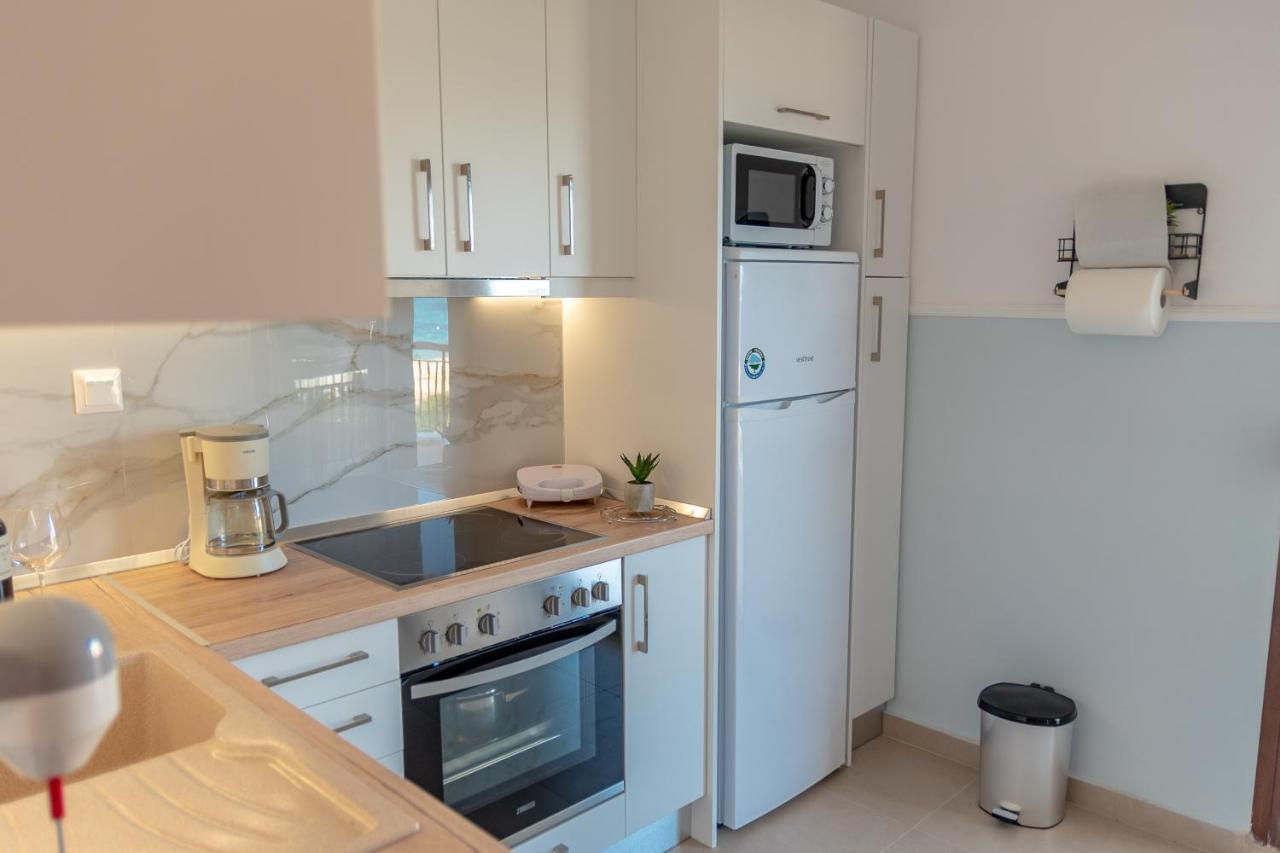 Dimi Seafront Apartment By Rentals Pro Services - 네아 모우다니아 외부 사진